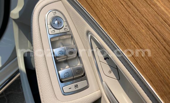 Buy Used Mercedes-Benz C-Classe White Car in Maputo in Maputo Buy Used Mercedes-Benz C-Classe White Car in Maputo in Maputo