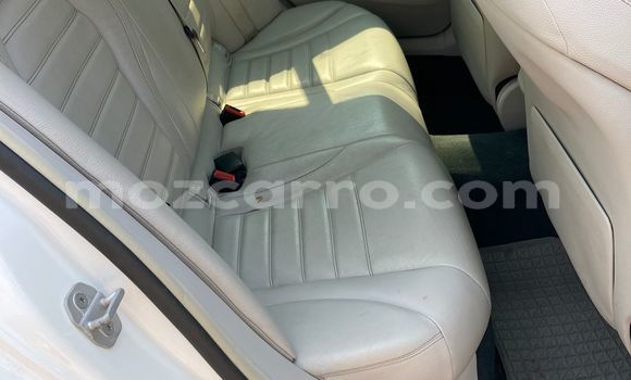 Buy Used Mercedes-Benz C-Classe White Car in Maputo in Maputo Buy Used Mercedes-Benz C-Classe White Car in Maputo in Maputo