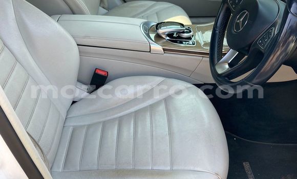 Buy Used Mercedes-Benz C-Classe White Car in Maputo in Maputo Buy Used Mercedes-Benz C-Classe White Car in Maputo in Maputo