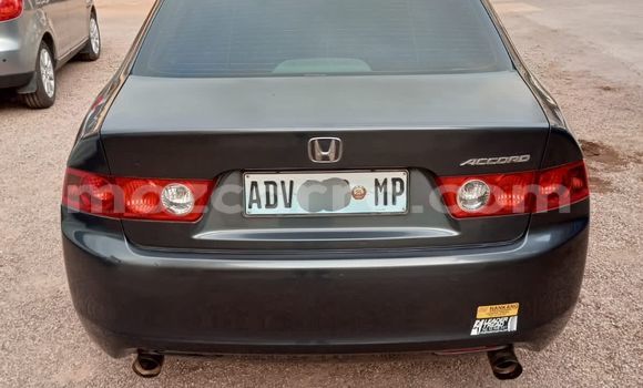 Tenga Tsaru Honda Accord Bhuruu Mota in Maputo in Maputo Tenga Tsaru Honda Accord Bhuruu Mota in Maputo in Maputo