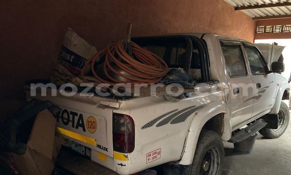 Tenga Tsaru Toyota Hilux Chena Mota in Maputo in Maputo Tenga Tsaru Toyota Hilux Chena Mota in Maputo in Maputo