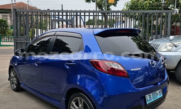 Buy Used Mazda Demio Blue Car in Maputo in Maputo Buy Used Mazda Demio Blue Car in Maputo in Maputo