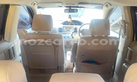 Nunua Ilio tumika Toyota Raum Nyeusi Gari ndani ya Maputo nchini Maputo Nunua Ilio tumika Toyota Raum Nyeusi Gari ndani ya Maputo nchini Maputo