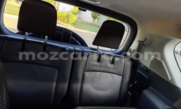 Nunua Ilio tumika Toyota Land Cruiser Prado Nyeupe Gari ndani ya Maputo nchini Maputo Nunua Ilio tumika Toyota Land Cruiser Prado Nyeupe Gari ndani ya Maputo nchini Maputo