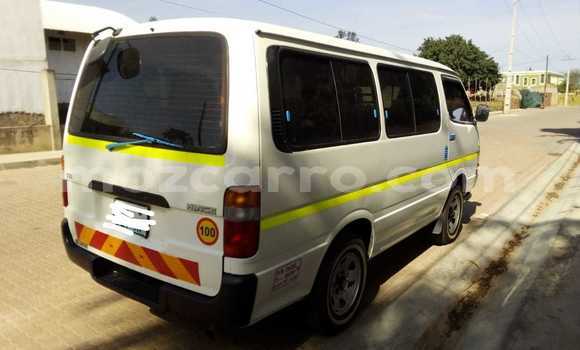 Nunua Ilio tumika Toyota Hiace Nyeupe Gari ndani ya Maputo nchini Maputo Nunua Ilio tumika Toyota Hiace Nyeupe Gari ndani ya Maputo nchini Maputo