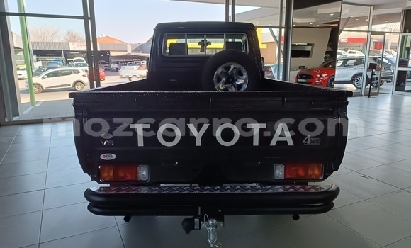 Buy Used Toyota Land Cruiser Black Car in Maputo in Maputo Buy Used Toyota Land Cruiser Black Car in Maputo in Maputo