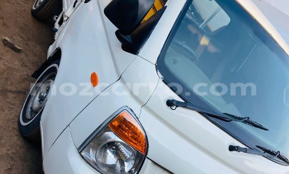 Buy Used Hyundai H1 White Car in Maputo in Maputo Buy Used Hyundai H1 White Car in Maputo in Maputo