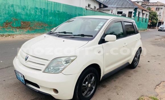 Nunua Ilio tumika Toyota IST Nyeupe Gari ndani ya Maputo nchini Maputo Nunua Ilio tumika Toyota IST Nyeupe Gari ndani ya Maputo nchini Maputo
