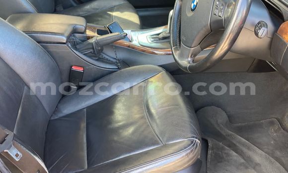 Tenga Tsaru BMW 3-Series Tsvuku Mota in Maputo in Maputo Tenga Tsaru BMW 3-Series Tsvuku Mota in Maputo in Maputo