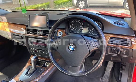 Tenga Tsaru BMW 3-Series Tsvuku Mota in Maputo in Maputo Tenga Tsaru BMW 3-Series Tsvuku Mota in Maputo in Maputo