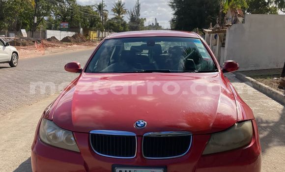 Tenga Tsaru BMW 3-Series Tsvuku Mota in Maputo in Maputo Tenga Tsaru BMW 3-Series Tsvuku Mota in Maputo in Maputo