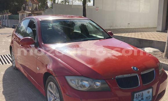 Tenga Tsaru BMW 3-Series Tsvuku Mota in Maputo in Maputo Tenga Tsaru BMW 3-Series Tsvuku Mota in Maputo in Maputo