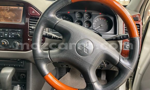 Nunua Ilio tumika Mitsubishi Pajero Beige Gari ndani ya Maputo nchini Maputo Nunua Ilio tumika Mitsubishi Pajero Beige Gari ndani ya Maputo nchini Maputo