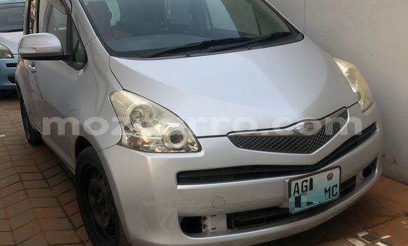Comprar Usado Toyota Ractis Prata Carro em Maputo em Maputo