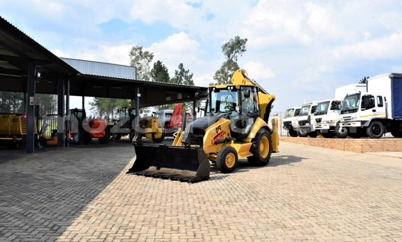 Buy Used Caterpillar 120 Other Truck in Maputo in Maputo Buy Used Caterpillar 120 Other Truck in Maputo in Maputo