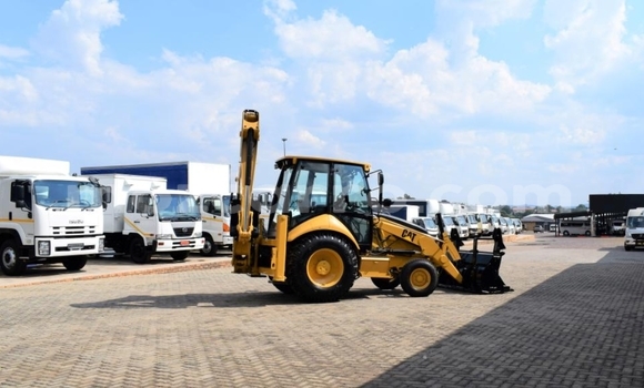 Buy Used Caterpillar 120 Other Truck in Maputo in Maputo Buy Used Caterpillar 120 Other Truck in Maputo in Maputo