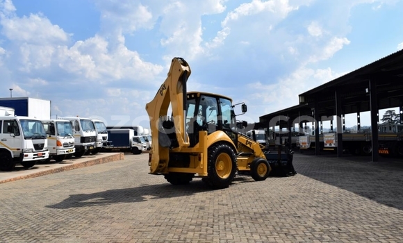Buy Used Caterpillar 120 Other Truck in Maputo in Maputo Buy Used Caterpillar 120 Other Truck in Maputo in Maputo