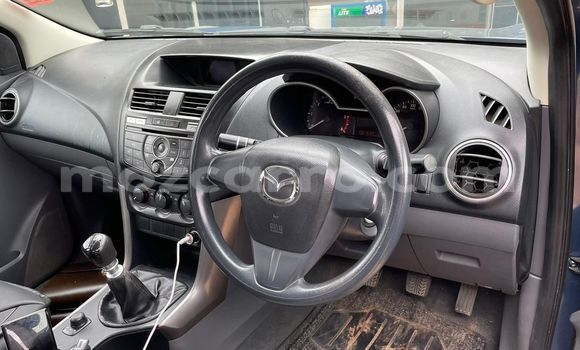 Nunua Ilio tumika Mazda BT-50 Bluu Gari ndani ya Maputo nchini Maputo Nunua Ilio tumika Mazda BT-50 Bluu Gari ndani ya Maputo nchini Maputo