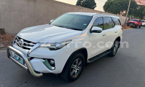 Comprar Usado Toyota Fortuner Branco Carro em Maputo em Maputo Comprar Usado Toyota Fortuner Branco Carro em Maputo em Maputo