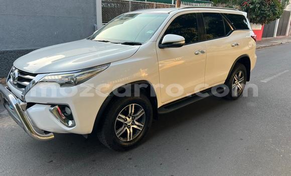 Comprar Usado Toyota Fortuner Branco Carro em Maputo em Maputo Comprar Usado Toyota Fortuner Branco Carro em Maputo em Maputo