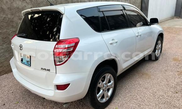 Comprar Usado Toyota RAV4 Branco Carro em Maputo em Maputo Comprar Usado Toyota RAV4 Branco Carro em Maputo em Maputo
