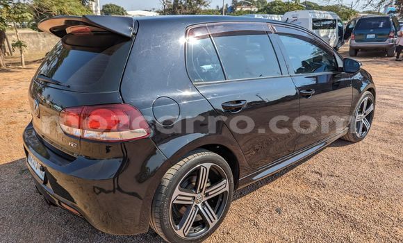 Nunua Ilio tumika Volkswagen Golf Nyeusi Gari ndani ya Maputo nchini Maputo Nunua Ilio tumika Volkswagen Golf Nyeusi Gari ndani ya Maputo nchini Maputo