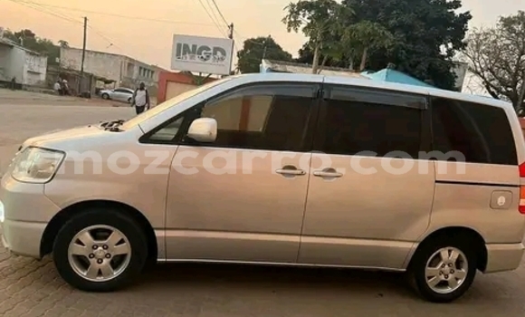 Nunua Ilio tumika Toyota Noah Nyingine Gari ndani ya Maputo nchini Maputo Nunua Ilio tumika Toyota Noah Nyingine Gari ndani ya Maputo nchini Maputo