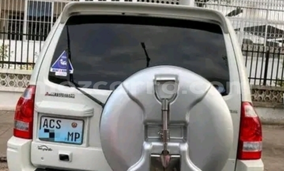 Buy Used Mitsubishi Pajero White Car in Maputo in Maputo Buy Used Mitsubishi Pajero White Car in Maputo in Maputo