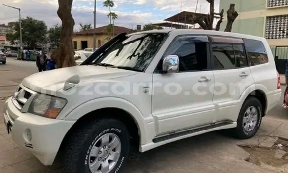 Buy Used Mitsubishi Pajero White Car in Maputo in Maputo Buy Used Mitsubishi Pajero White Car in Maputo in Maputo