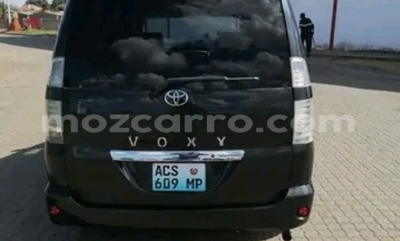 Comprar Usado Toyota Voxy Preto Carro em Maputo em Maputo Comprar Usado Toyota Voxy Preto Carro em Maputo em Maputo