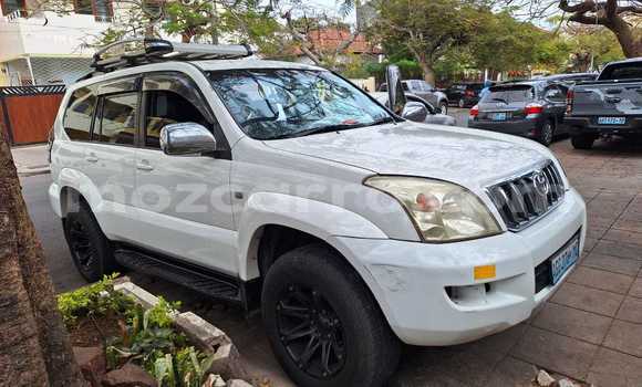Comprar Usado Toyota Land Cruiser Prado Branco Carro em Maputo em Maputo Comprar Usado Toyota Land Cruiser Prado Branco Carro em Maputo em Maputo