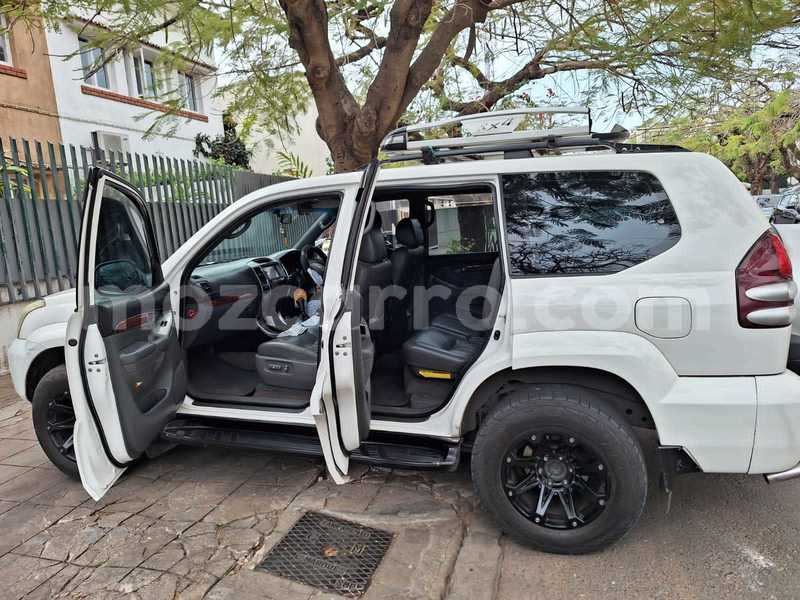 Big with watermark toyota land cruiser prado maputo maputo 17599