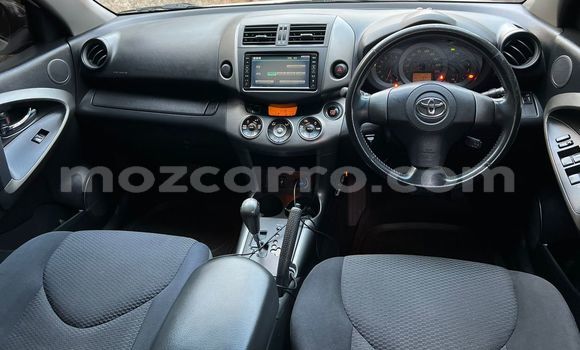 Nunua Ilio tumika Toyota RAV4 Nyeupe Gari ndani ya Maputo nchini Maputo Nunua Ilio tumika Toyota RAV4 Nyeupe Gari ndani ya Maputo nchini Maputo