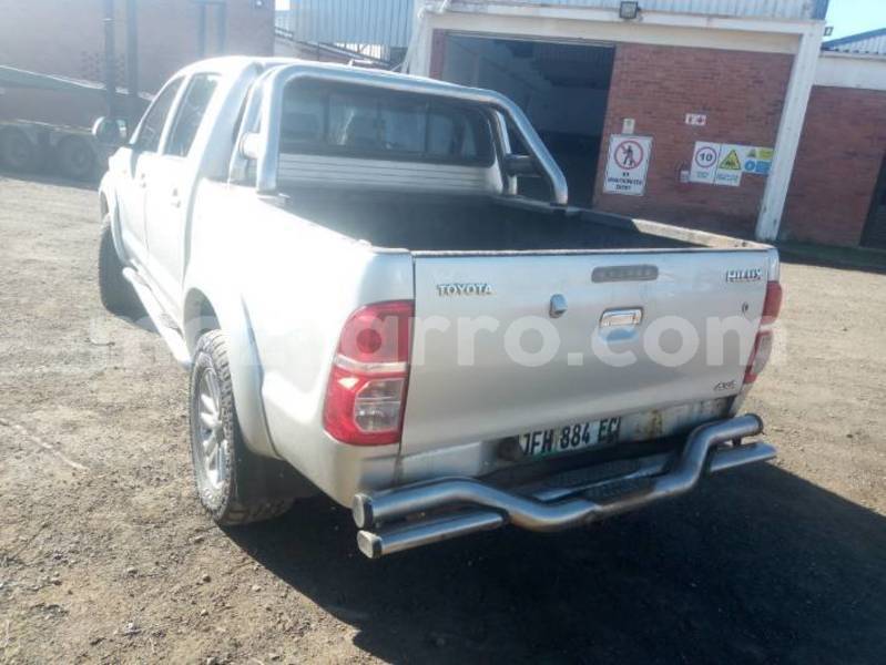 Big with watermark toyota hilux sofala beira 17602