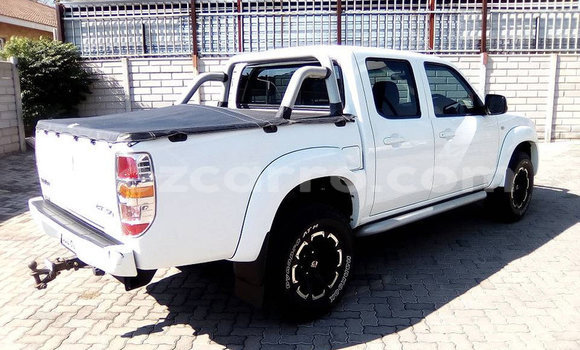 Buy Used Mazda BT-50 White Car in Maputo in Maputo Buy Used Mazda BT-50 White Car in Maputo in Maputo