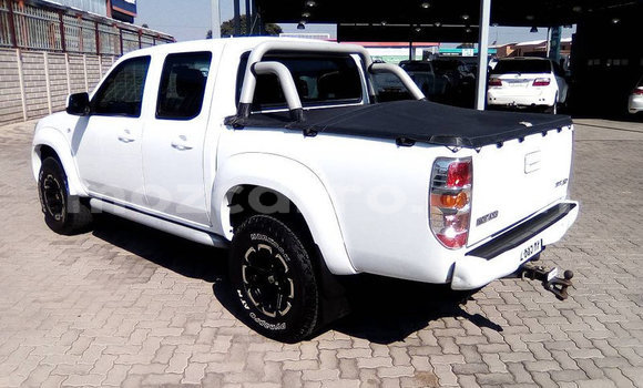 Buy Used Mazda BT-50 White Car in Maputo in Maputo Buy Used Mazda BT-50 White Car in Maputo in Maputo