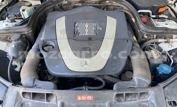 Buy Used Mercedes‒Benz C-Class White Car in Maputo in Maputo Buy Used Mercedes‒Benz C-Class White Car in Maputo in Maputo