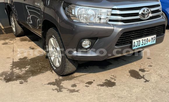 Nunua Ilio tumika Toyota Hiluxe Revo Nyingine Gari ndani ya Maputo nchini Maputo
