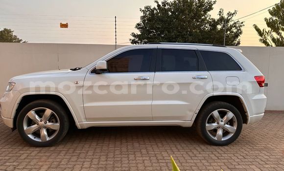 Comprar Usado Jeep Cherokee Branco Carro em Maputo em Maputo Comprar Usado Jeep Cherokee Branco Carro em Maputo em Maputo