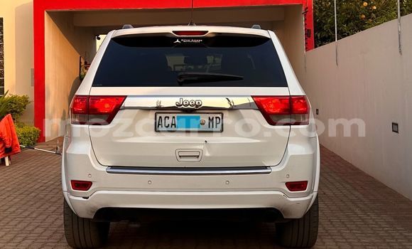 Comprar Usado Jeep Cherokee Branco Carro em Maputo em Maputo Comprar Usado Jeep Cherokee Branco Carro em Maputo em Maputo