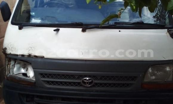 Comprar Usado Toyota Hiace Branco Carro em Maputo em Maputo