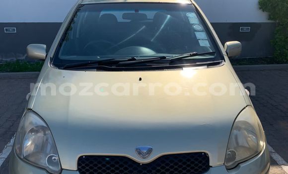 Buy Used Toyota Vitz Green Car in Maputo in Maputo Buy Used Toyota Vitz Green Car in Maputo in Maputo