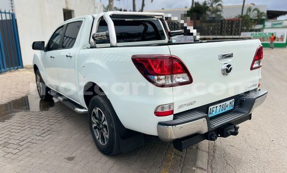 Comprar Usado Mazda BT-50 Branco Carro em Maputo em Maputo Comprar Usado Mazda BT-50 Branco Carro em Maputo em Maputo