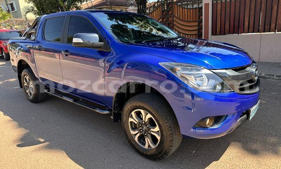 Comprar Usado Mazda BT-50 Azul Carro em Maputo em Maputo Comprar Usado Mazda BT-50 Azul Carro em Maputo em Maputo