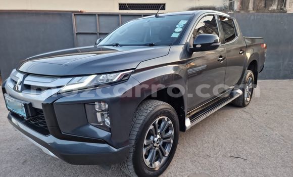 Comprar Usado Mitsubishi Triton Castanho Carro em Maputo em Maputo Comprar Usado Mitsubishi Triton Castanho Carro em Maputo em Maputo
