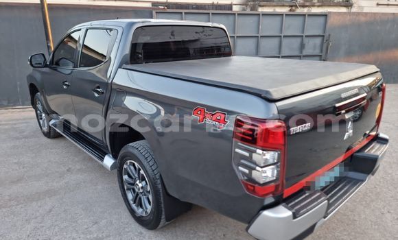 Comprar Usado Mitsubishi Triton Castanho Carro em Maputo em Maputo Comprar Usado Mitsubishi Triton Castanho Carro em Maputo em Maputo