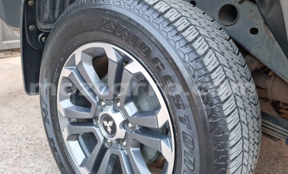 Comprar Usado Mitsubishi Triton Castanho Carro em Maputo em Maputo Comprar Usado Mitsubishi Triton Castanho Carro em Maputo em Maputo