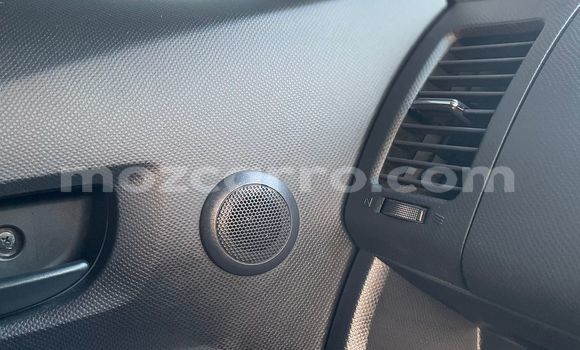 Comprar Usado Toyota Ractis De outros Carro em Maputo em Maputo Comprar Usado Toyota Ractis De outros Carro em Maputo em Maputo