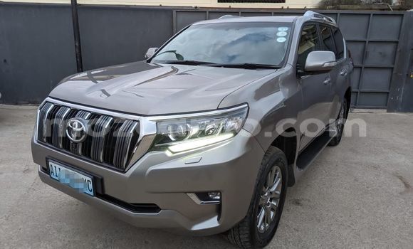 Nunua Ilio tumika Toyota Prado Brown Gari ndani ya Maputo nchini Maputo Nunua Ilio tumika Toyota Prado Brown Gari ndani ya Maputo nchini Maputo
