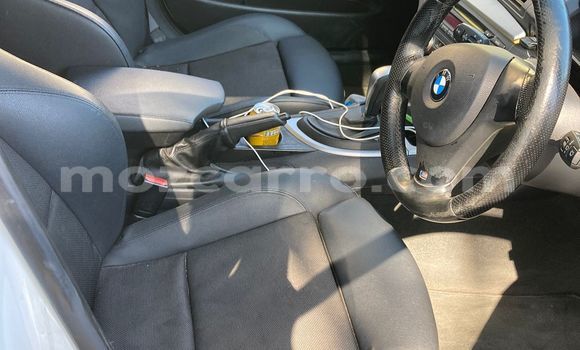 Comprar Usado BMW 1-Series Branco Carro em Maputo em Maputo Comprar Usado BMW 1-Series Branco Carro em Maputo em Maputo
